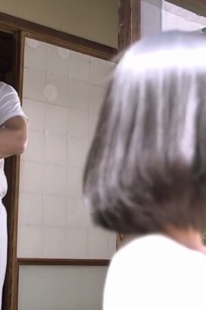 Seri Aoi hoang dại bên bố chồng trong JUX-512: Va chạm rực lửa, không kiềm chế
