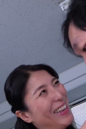 Sayaka Toyosaki cuồng loạn cùng con rể trong OFKU-221: Va chạm không hồi kết!