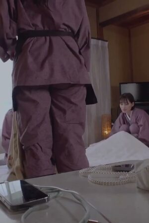 Ayase và START-246: Cơn khát thể xác bùng nổ đêm hè