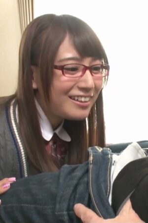 Minami Hatsukawa MIDE-326: Va chạm cuồng nhiệt, bùng nổ không kiềm chế