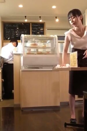 Mia-chan và MIDE-983: Khoảnh khắc bùng cháy đầy hoang dại