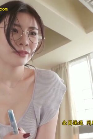 Rei Kamiki bùng nổ cùng STARS-818: Cô giáo bốc lửa va chạm mãnh liệt, không kiềm chế