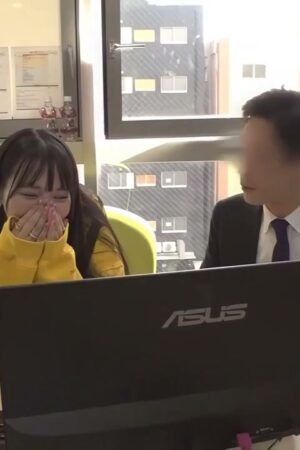 Momona Koibuchi bùng cháy cùng STARS-906: Va chạm thể xác không kiềm chế