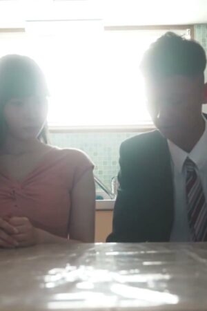 Himeka Iori JUQ-923: Vợ hoang dại, bùng cháy không kiềm chế tại bar