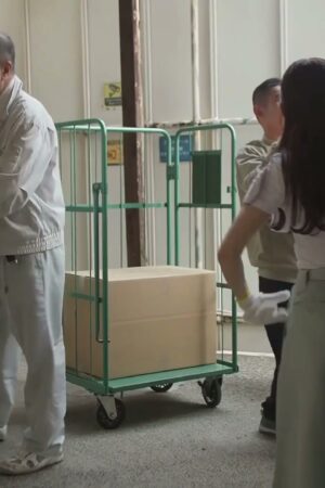 Aima Yano và START-385: Cuộc giao hoan cuồng nhiệt, không kiềm chế trong xe tải